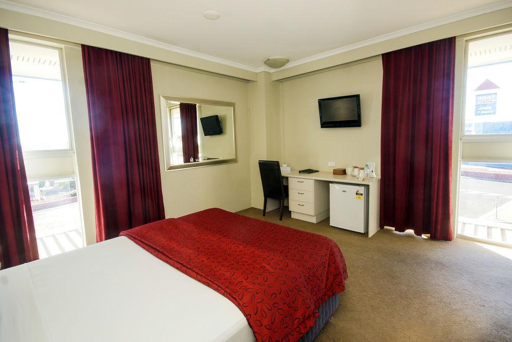 Icon On Isa Motel Mount Isa Exterior photo